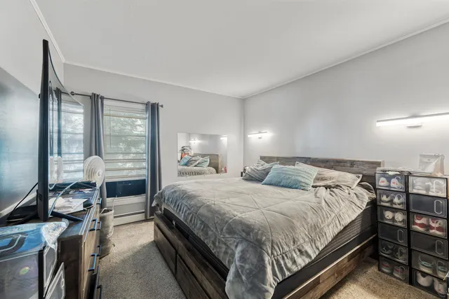 $2,400 | 429 Cartier Street, Manchester, NH 03102