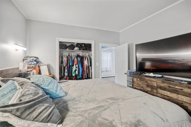 $2,400 | 429 Cartier Street, Manchester, NH 03102