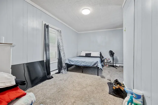 $2,400 | 429 Cartier Street, Manchester, NH 03102