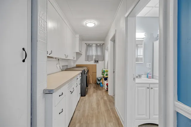 $2,400 | 429 Cartier Street, Manchester, NH 03102