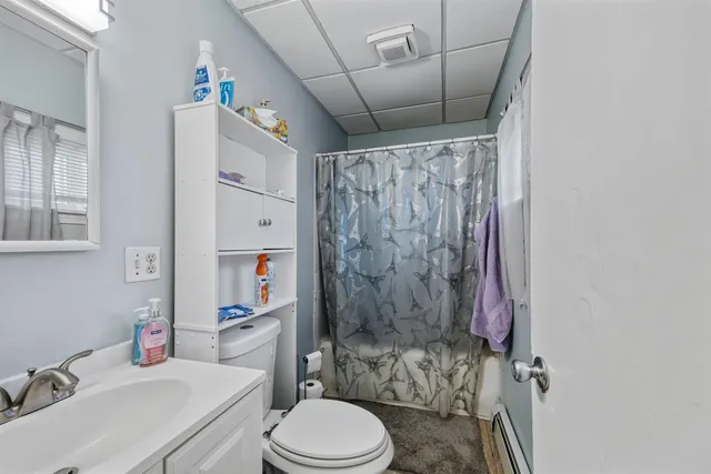 $2,400 | 429 Cartier Street, Manchester, NH 03102