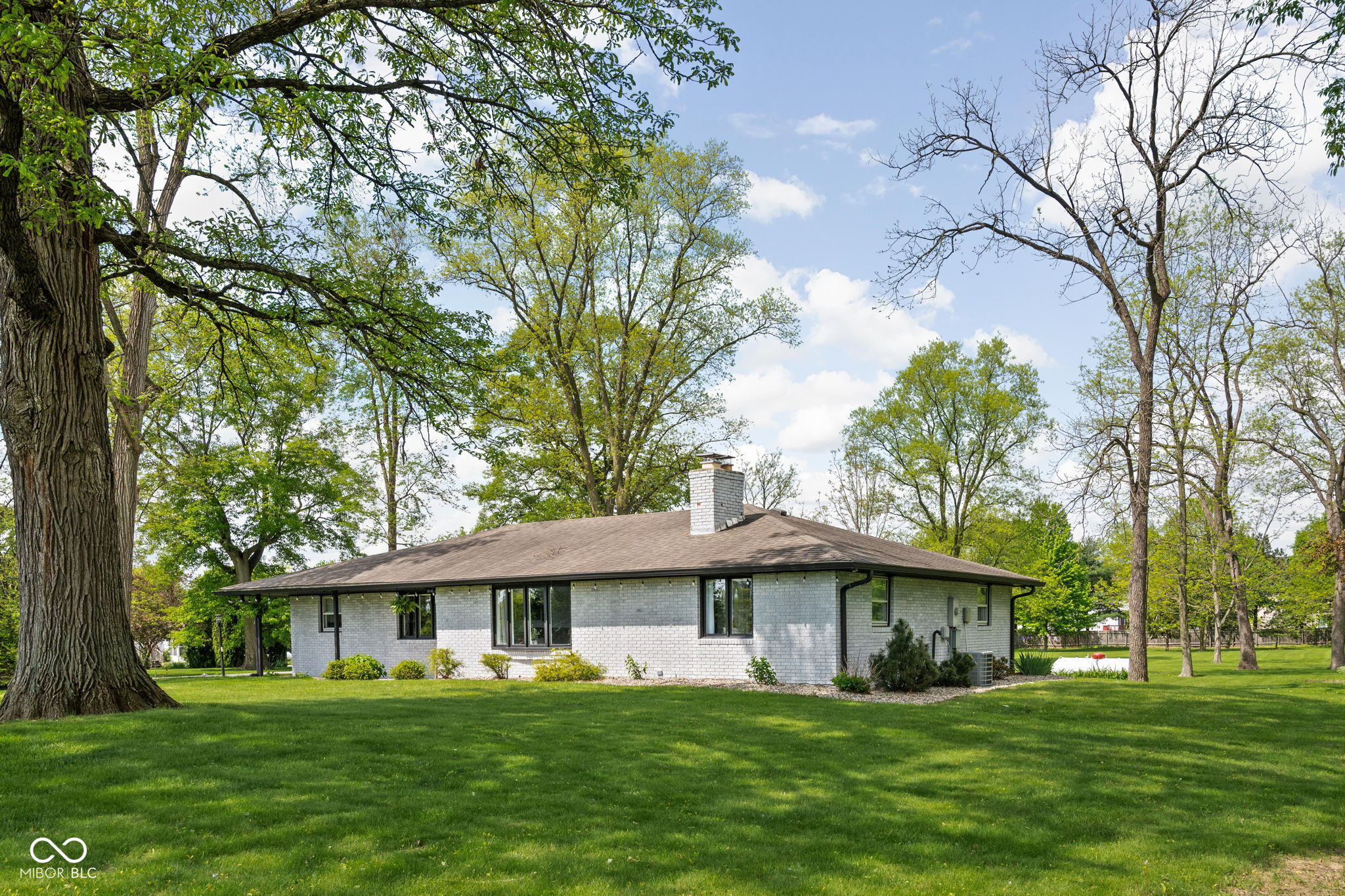 13765 Howe Road Fishers, IN 46038 - Photo 3 of 63 Gallery Image 3