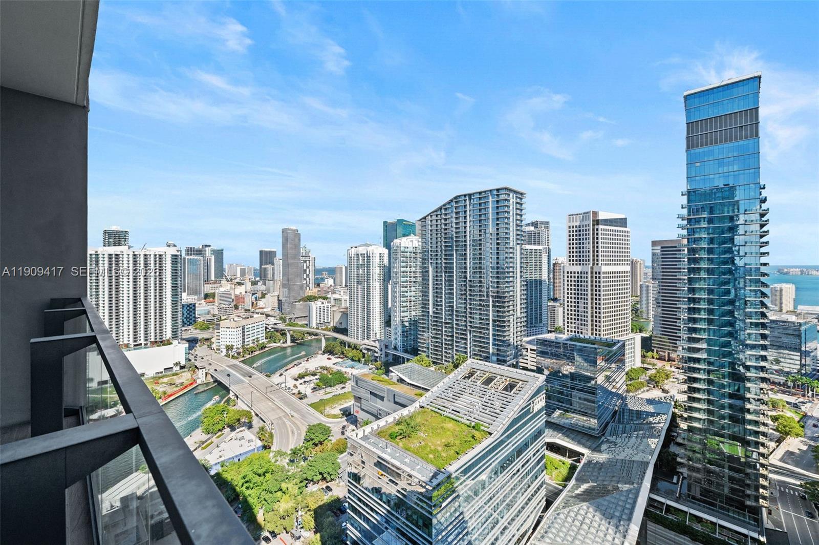 88 Southwest 7th Street, Unit 3101 Miami, FL 33130 - Photo 23 of 35