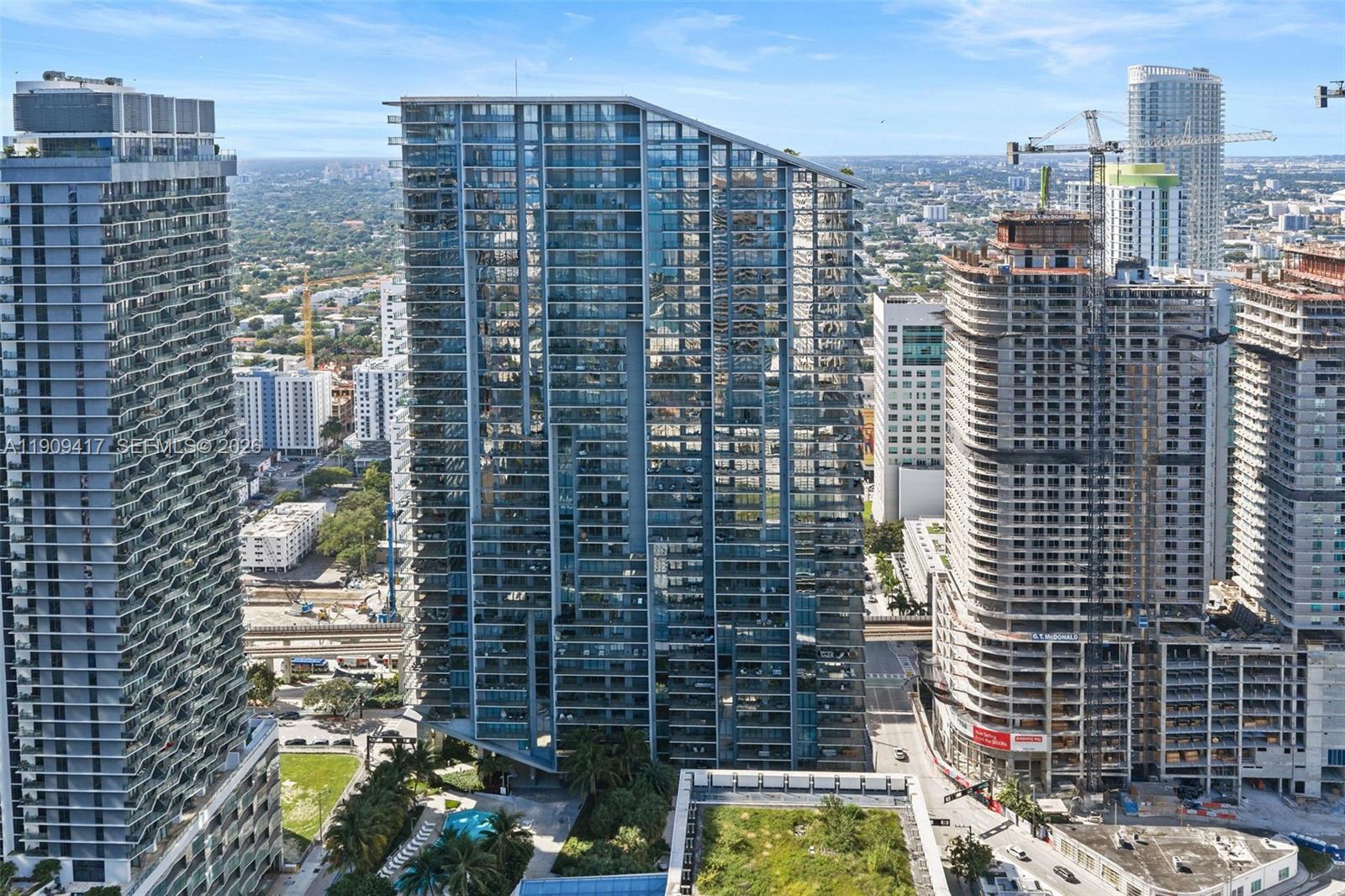 88 Southwest 7th Street, Unit 3101 Miami, FL 33130 - Photo 32 of 35