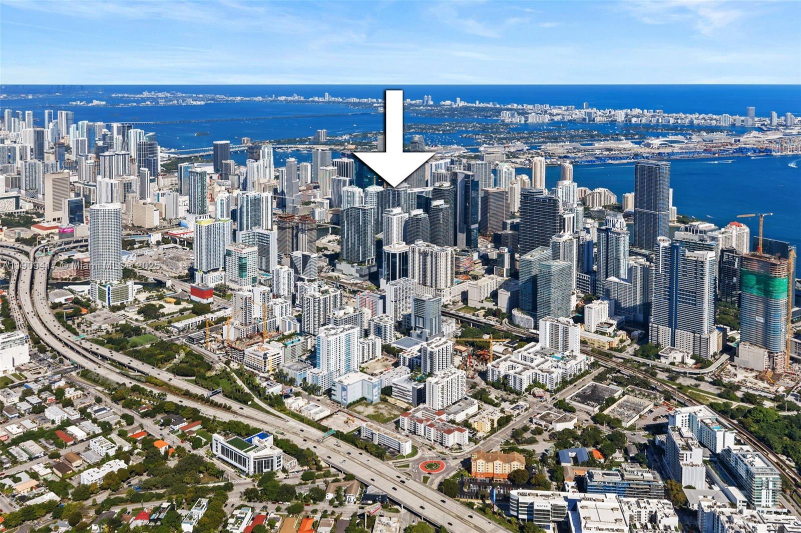 88 Southwest 7th Street, Unit 3101 Miami, FL 33130 - Photo 33 of 35 a view of a city