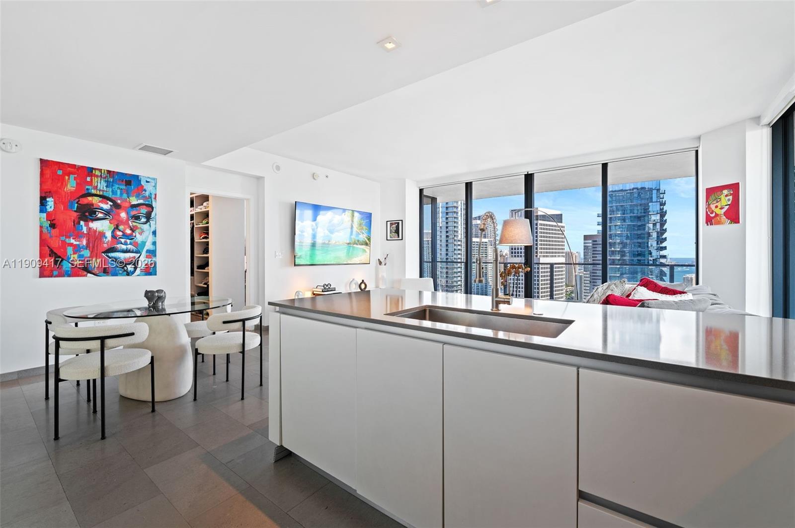 88 Southwest 7th Street, Unit 3101 Miami, FL 33130 - Photo 6 of 35