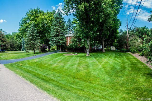 450 Apple Hill Lane Rochester Hills, MI 48306 - Photo 4 of 44