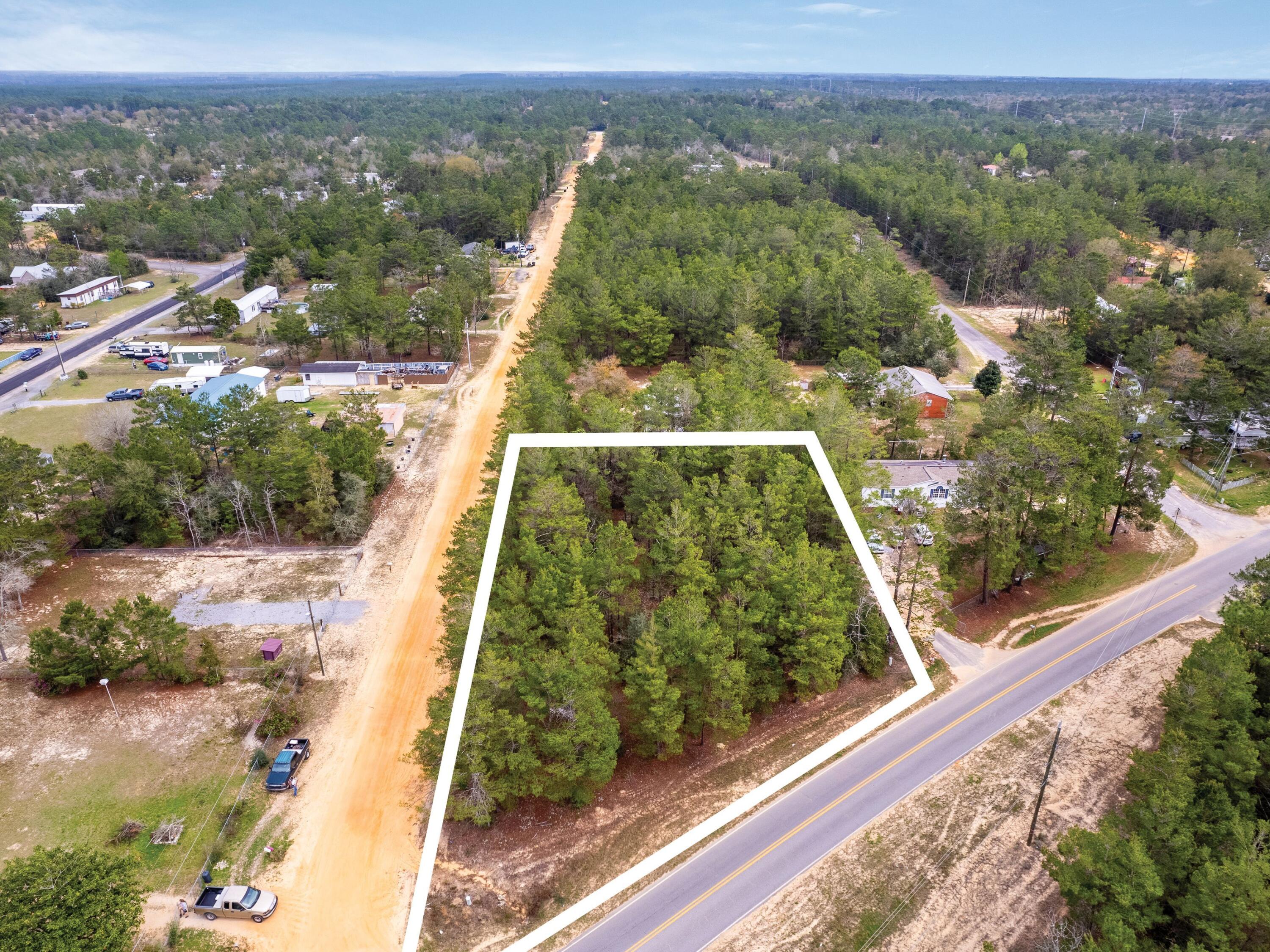 1-2 Girl Scout Road DeFuniak Springs, FL 32433 - Photo 2 of 13