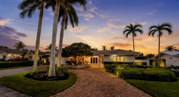 $1,050,000 | 4220 Northeast 26th Avenue, Lighthouse Point, FL 33064