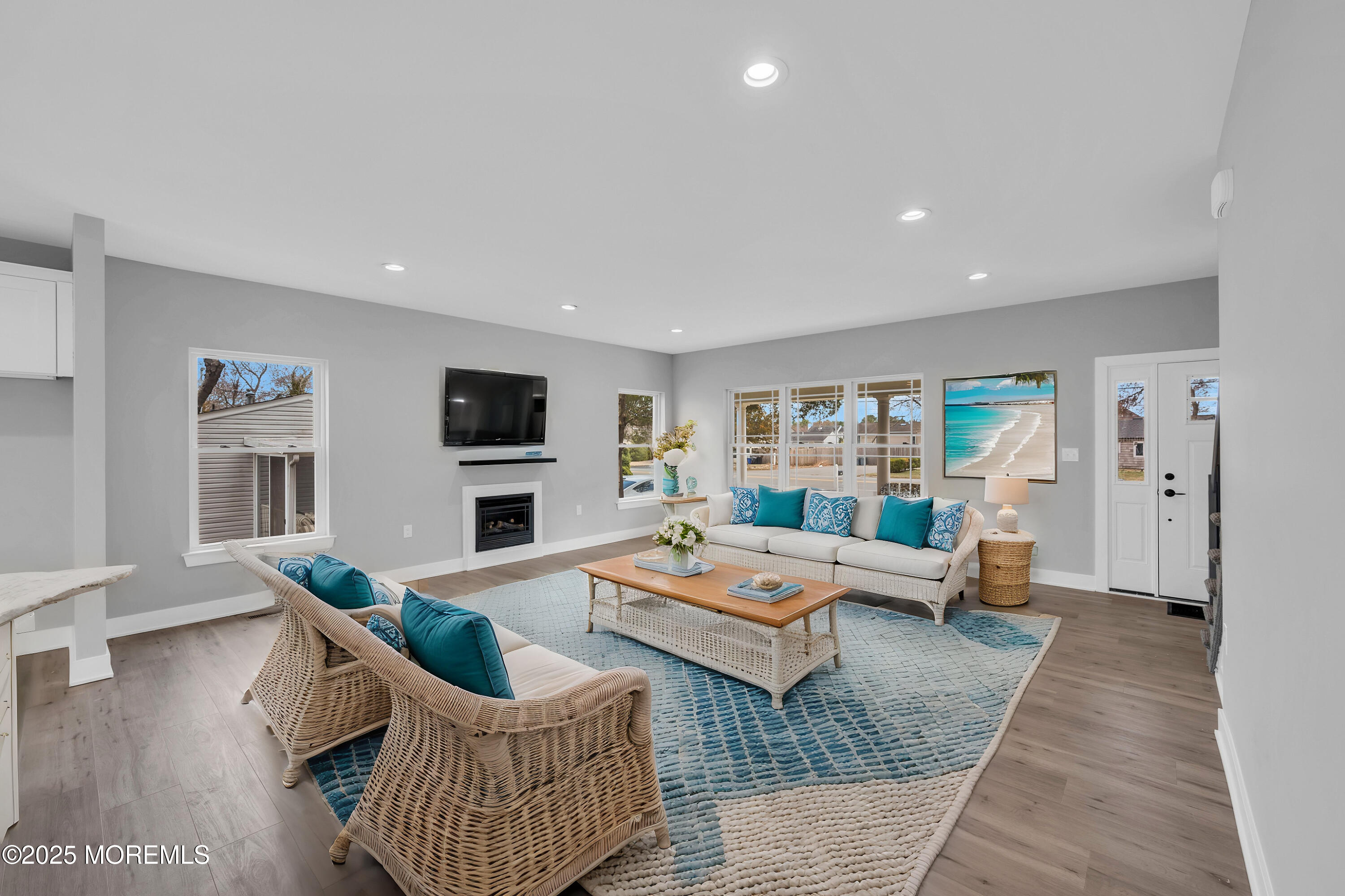 306 Beach Boulevard Forked River, NJ 08731 - Photo 32 of 35 Living room