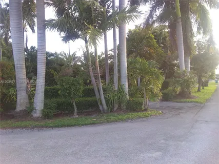 $630,000 | 5300 Southwest 103rd Place, Miami, FL 33165
