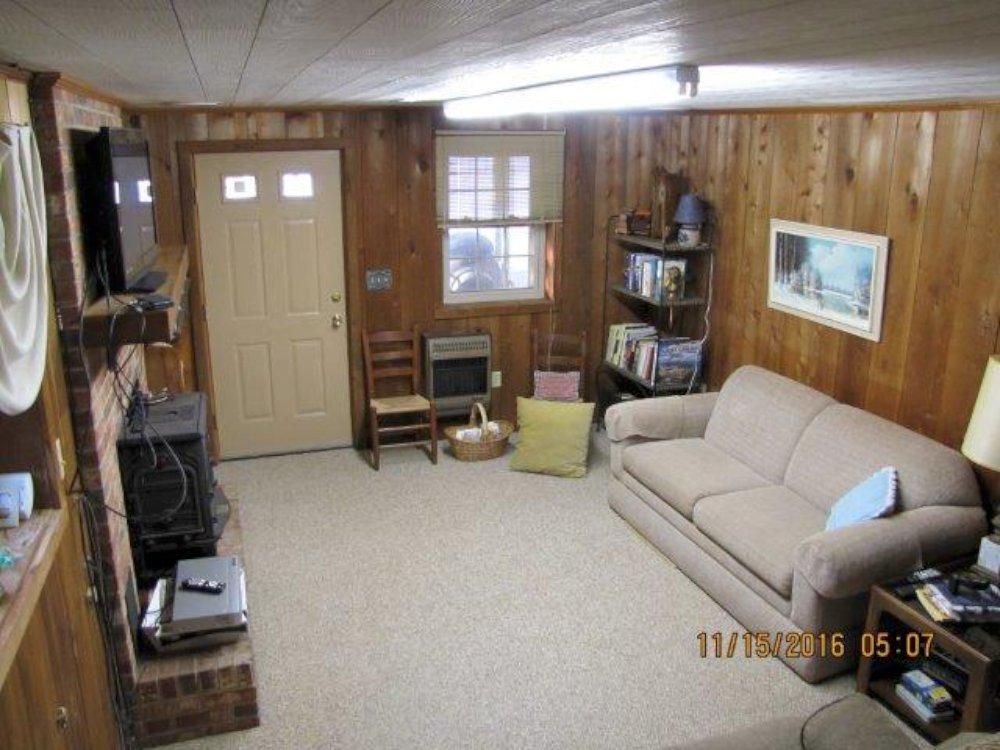 1099 Highland Lake Road Union Hall, VA 24176 - Photo 29 of 48 28 Den-1000
