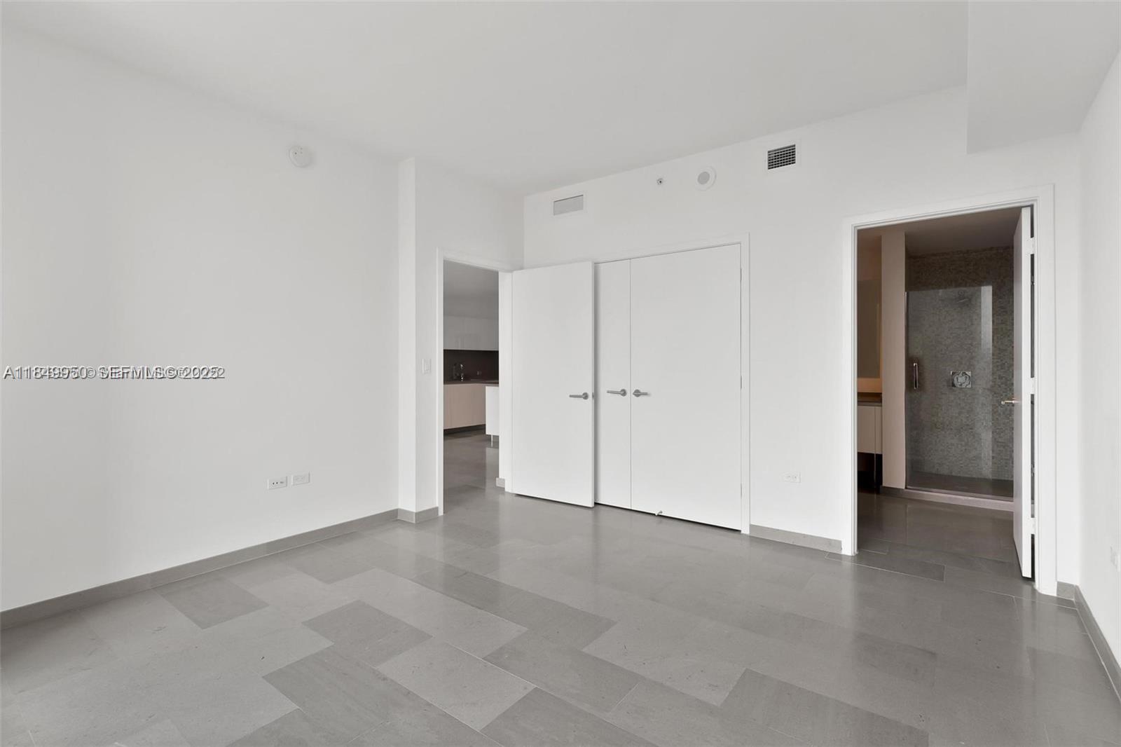 88 Southwest 7th Street, Unit 2104 Miami, FL 33130 - Photo 19 of 43 Guest bedroom