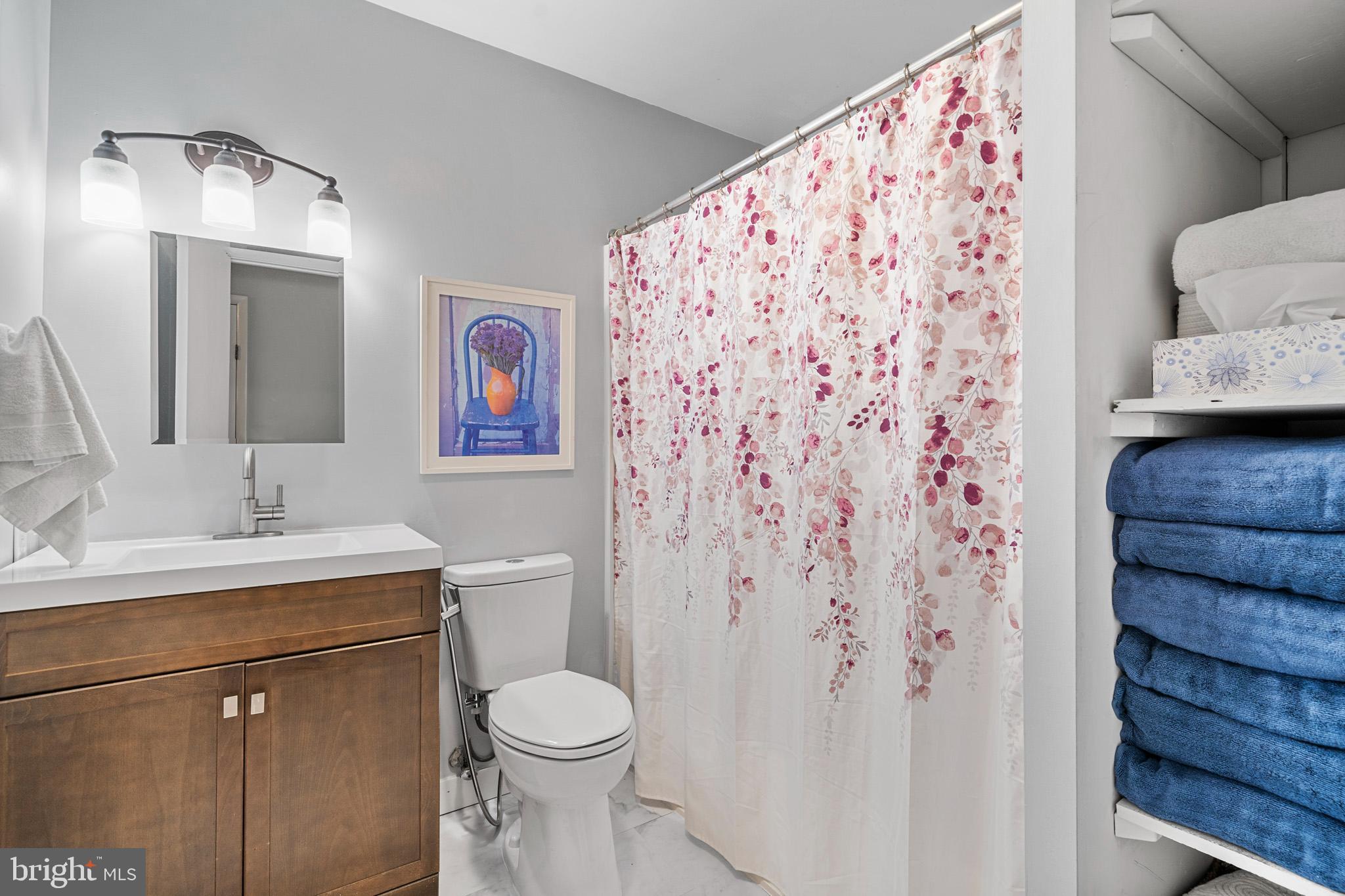 7600 Simms Landing Road Port Tobacco, MD 20677 - Photo 20 of 40 Hall bath