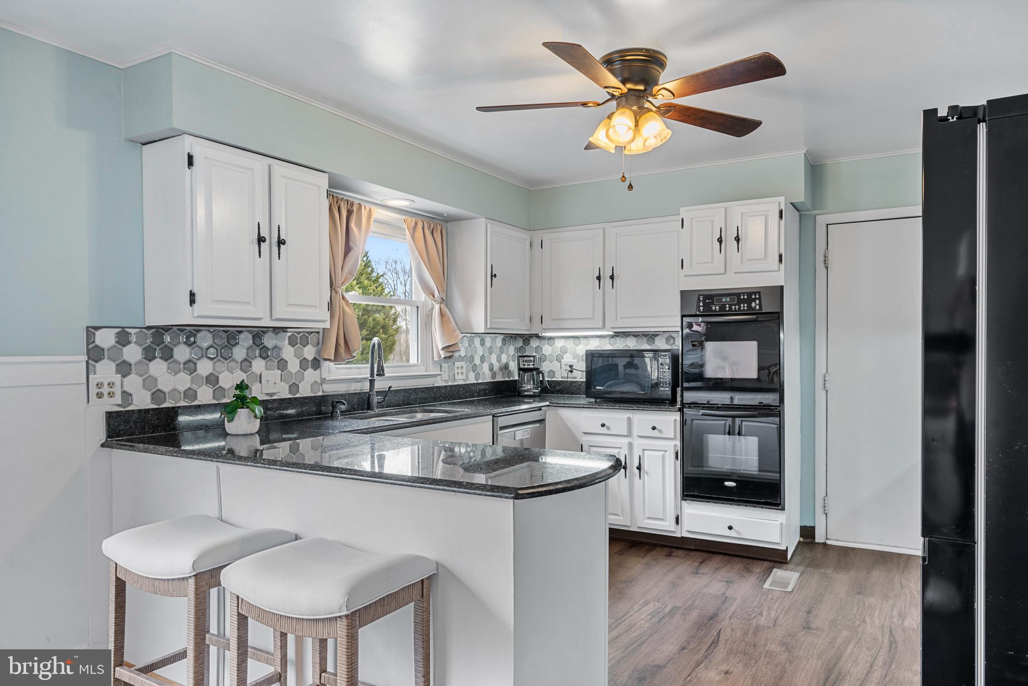 7600 Simms Landing Road Port Tobacco, MD 20677 - Photo 8 of 40 Kitchen