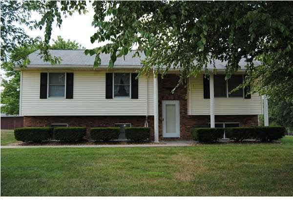 20550 Barton Road Haubstadt, IN 47639 - Photo 1 of 1 Gallery Image 1