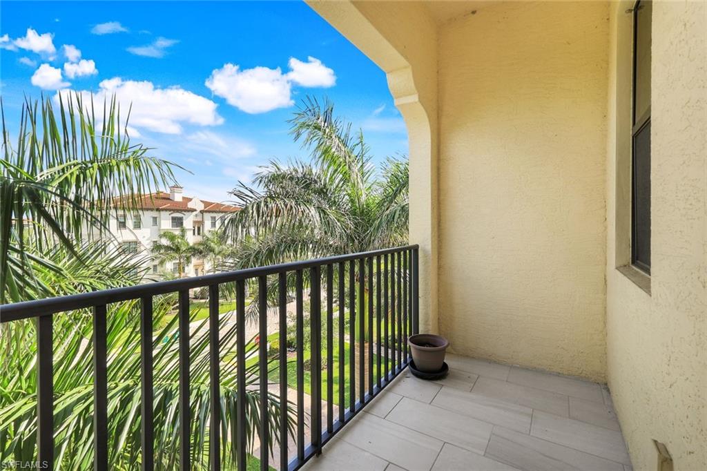16378 Viansa Way, Unit 301 Naples, FL 34110 - Photo 19 of 32