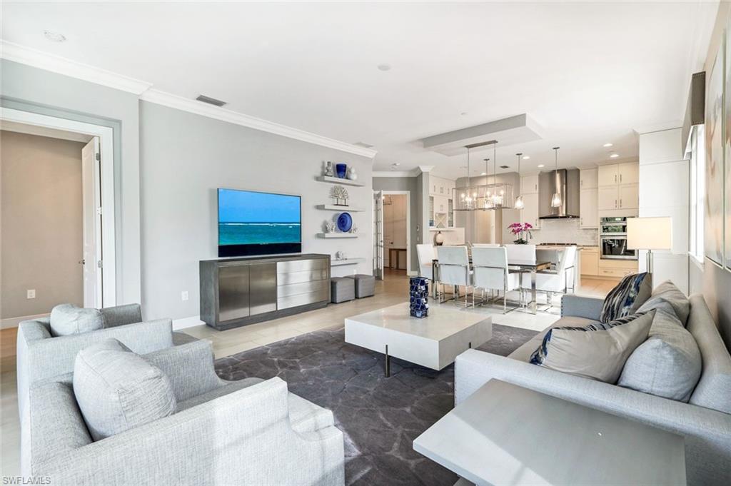 16378 Viansa Way, Unit 301 Naples, FL 34110 - Photo 4 of 32