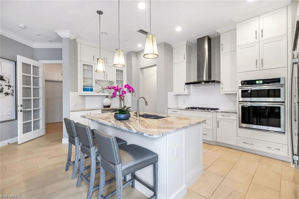 16378 Viansa Way, Unit 301 Naples, FL 34110 - Photo 6 of 32