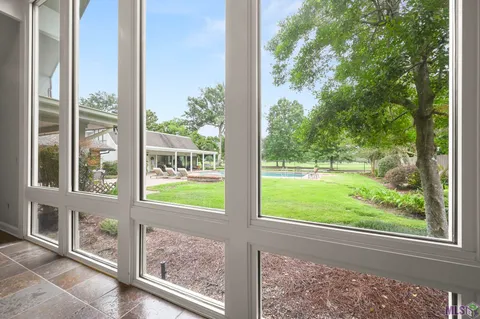 $1,225,000 | 8792 West Fairway Drive, Baton Rouge, LA 70809