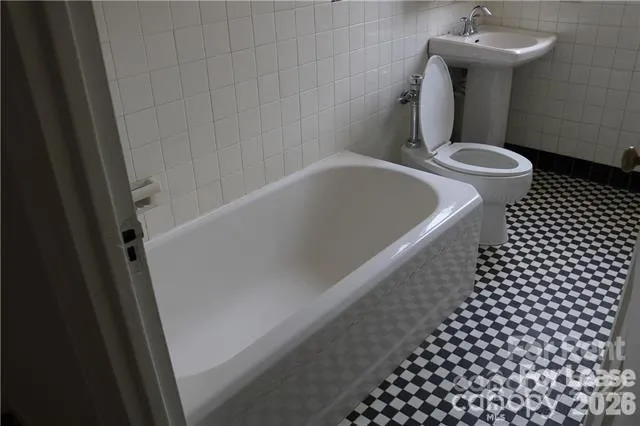 $1,100 | 1121 Myrtle Avenue, Unit 23, Charlotte, NC 28203