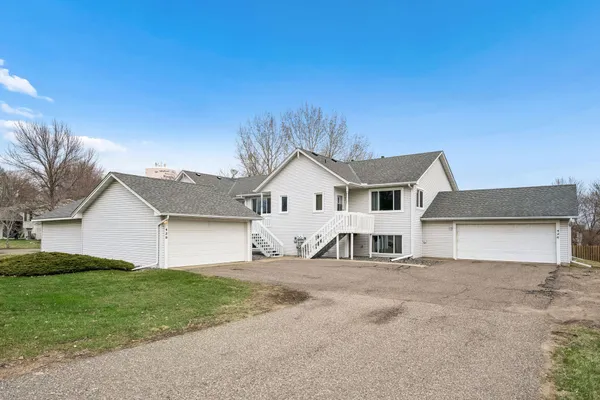 $235,000 | 428 Main Street North, St. Michael, MN 55376