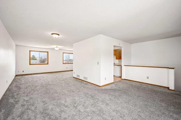 $235,000 | 428 Main Street North, St. Michael, MN 55376