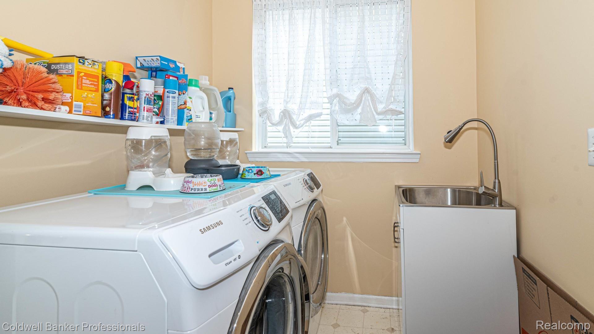 83 Eagle Ridge Road Lake Orion, MI 48360 - Photo 15 of 43 Laundry Room
