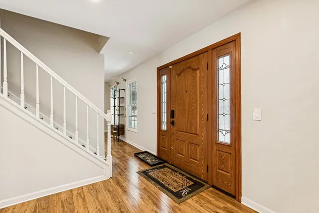 $3,200 | 2071 Madison Avenue, Gurnee, IL 60031