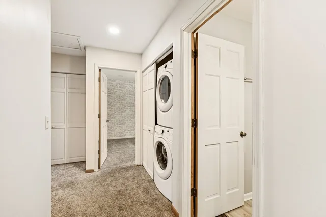 $3,200 | 2071 Madison Avenue, Gurnee, IL 60031