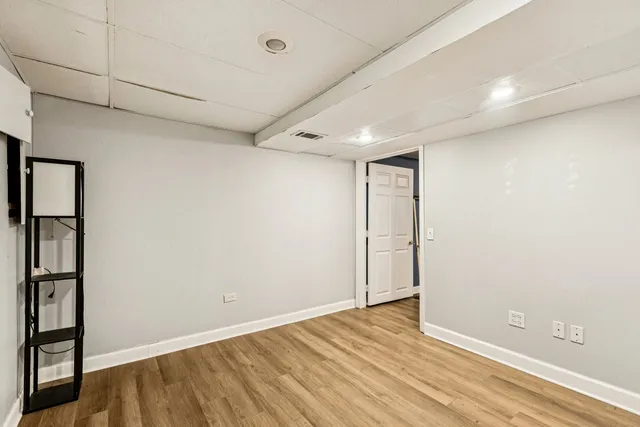 $3,200 | 2071 Madison Avenue, Gurnee, IL 60031