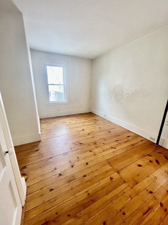 366 High Street Clinton, MA 01510 - Photo 12 of 31 Gallery Image 12