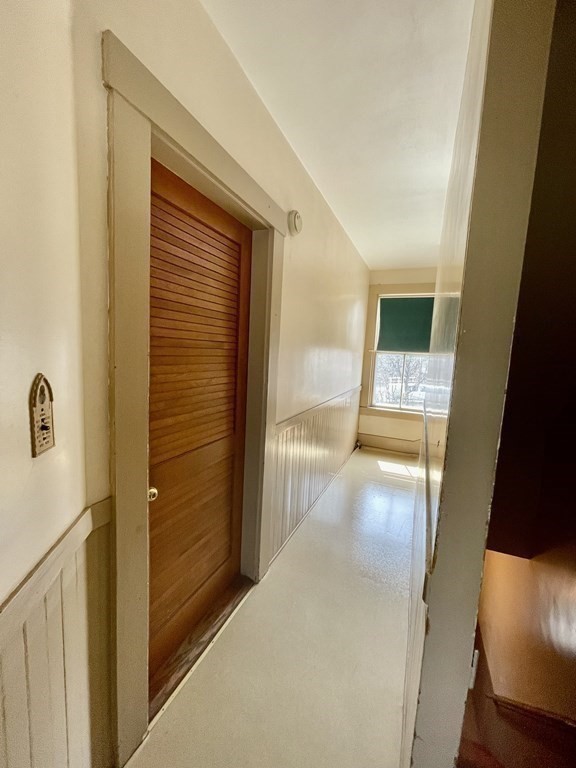 366 High Street Clinton, MA 01510 - Photo 15 of 31 Gallery Image 15