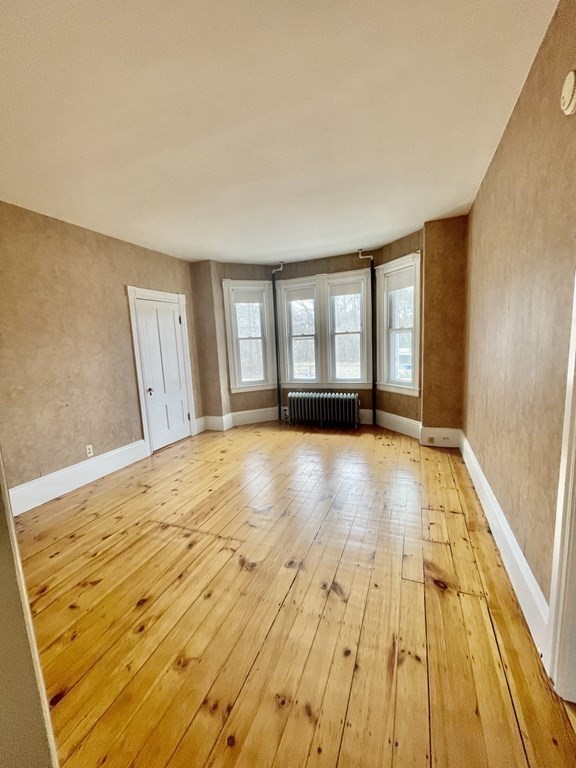 366 High Street Clinton, MA 01510 - Photo 7 of 31 Gallery Image 7