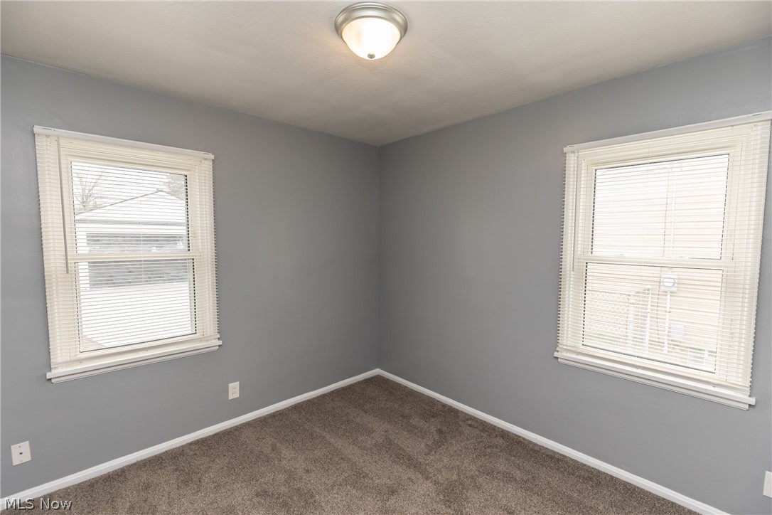 1315 Hillsdale Road Parma, OH 44134 - Photo 13 of 22