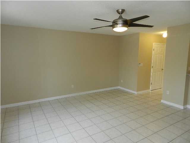 504 Keystone Road, Unit 504 Mary Esther, FL 32569 - Photo 3 of 20 an empty room