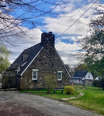 $388,900 | 13 Harwood Street, Oxford, MA 01540