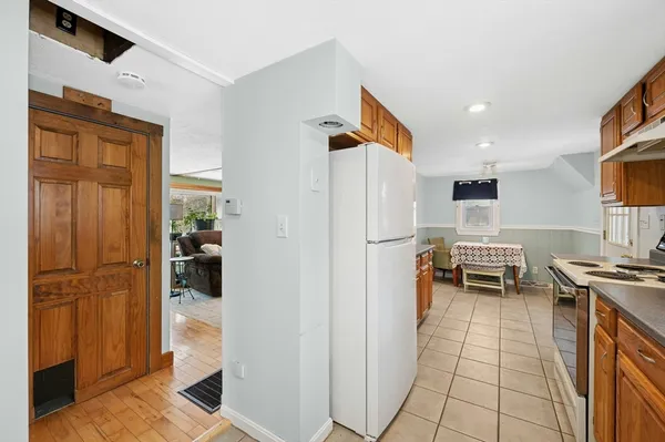 $388,900 | 13 Harwood Street, Oxford, MA 01540