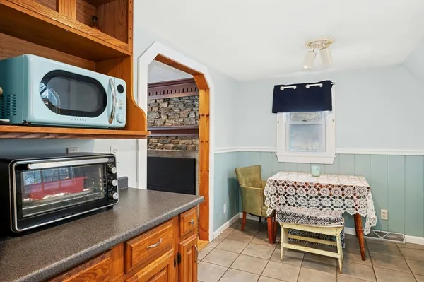 $388,900 | 13 Harwood Street, Oxford, MA 01540
