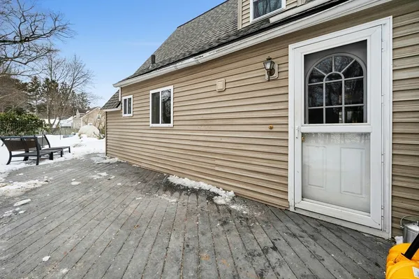 $388,900 | 13 Harwood Street, Oxford, MA 01540