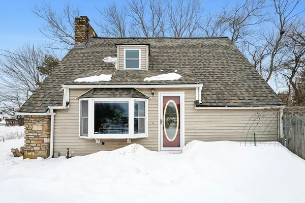 $388,900 | 13 Harwood Street, Oxford, MA 01540