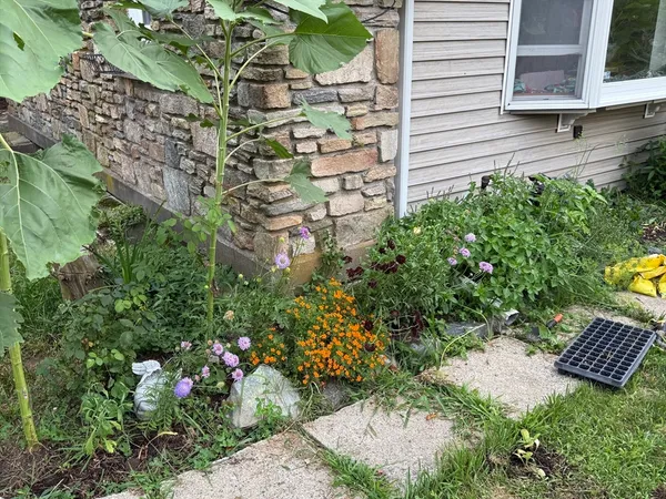 $388,900 | 13 Harwood Street, Oxford, MA 01540