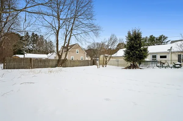 $388,900 | 13 Harwood Street, Oxford, MA 01540