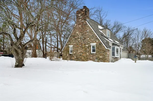 $388,900 | 13 Harwood Street, Oxford, MA 01540