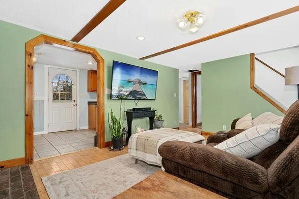 $388,900 | 13 Harwood Street, Oxford, MA 01540
