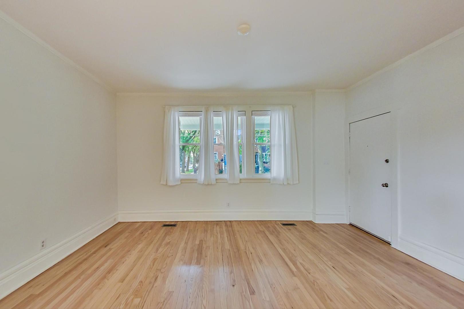 1900 West Nelson Street Chicago, IL 60657 - Photo 12 of 62