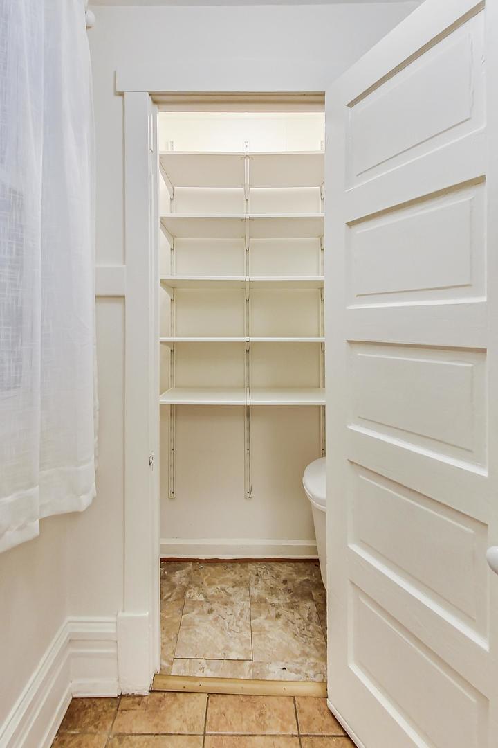 1900 West Nelson Street Chicago, IL 60657 - Photo 16 of 62