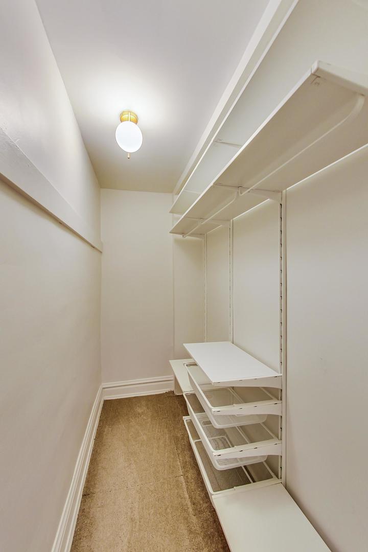 1900 West Nelson Street Chicago, IL 60657 - Photo 22 of 62