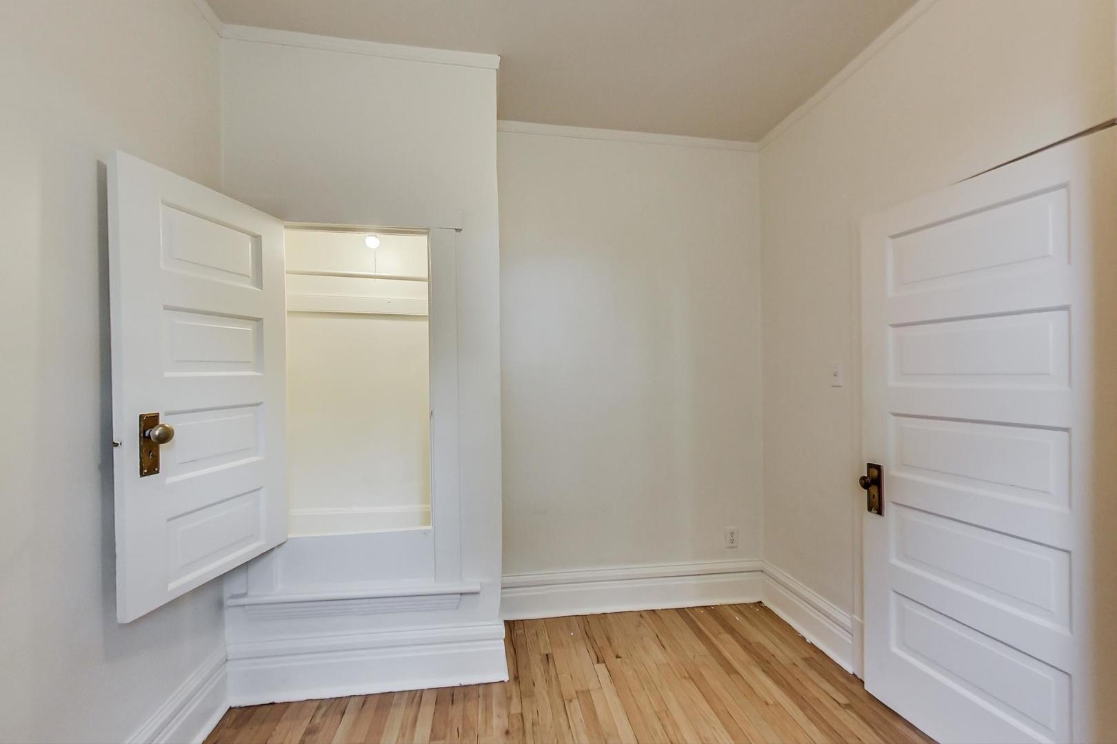 1900 West Nelson Street Chicago, IL 60657 - Photo 34 of 62