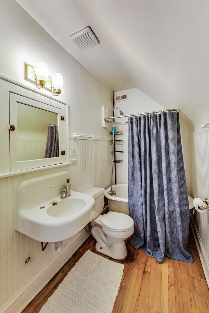 1900 West Nelson Street Chicago, IL 60657 - Photo 46 of 62